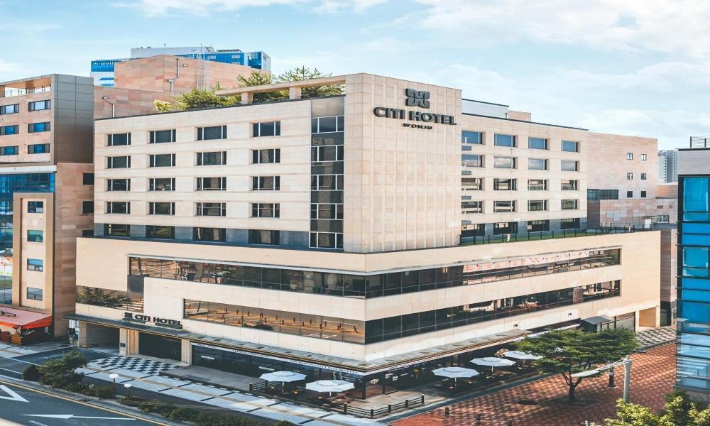 Wonju City Hotel Hyeoksin Экстерьер фото